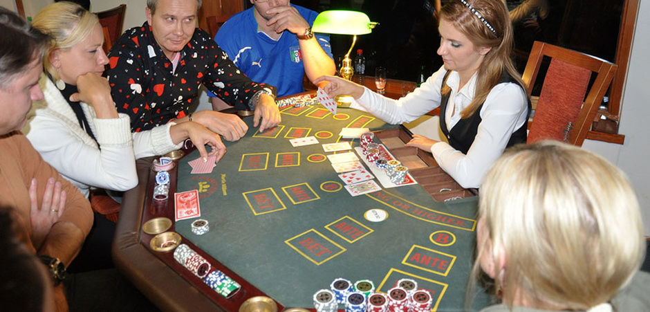 Poker - mierumilovný hazard-j0tRS6tLC.jpg